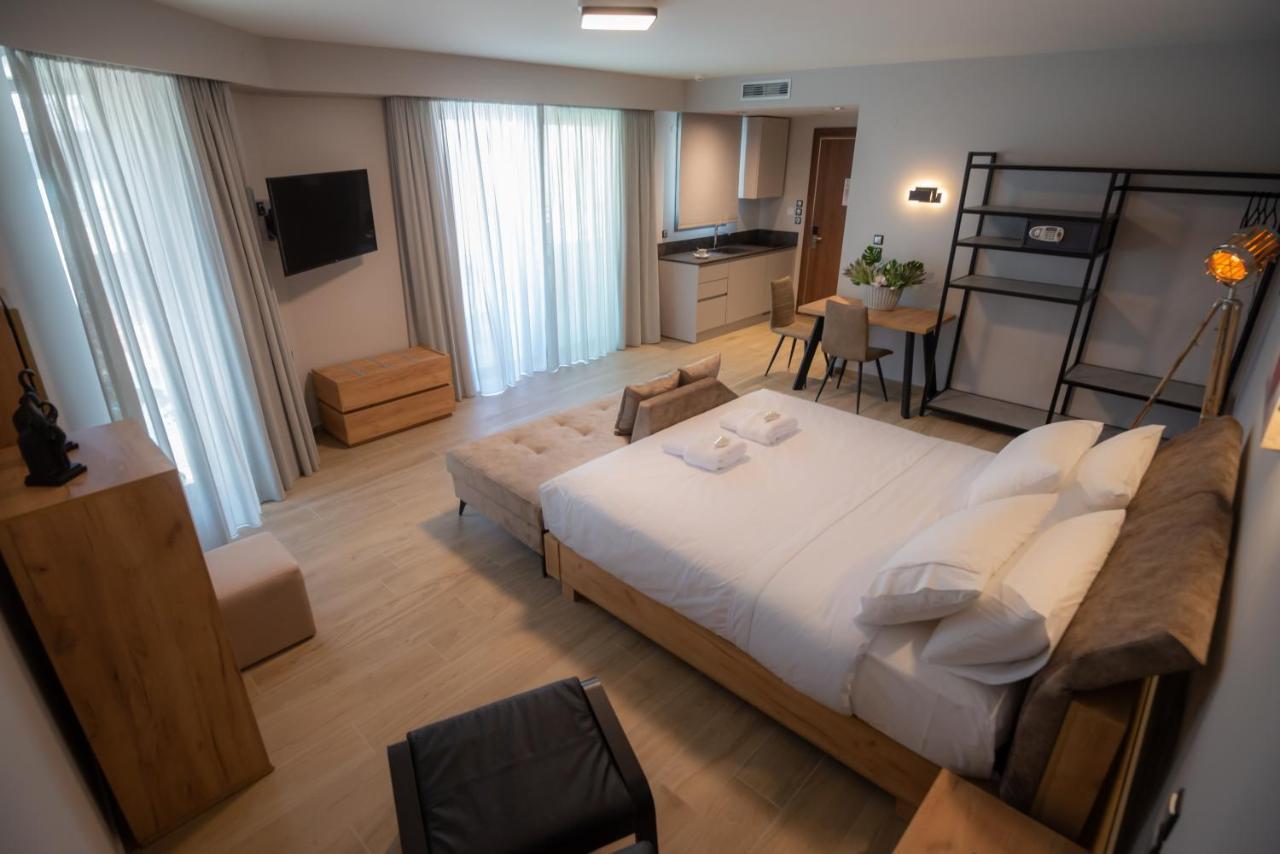 The Victoria Lefkada Aparthotel Exteriör bild